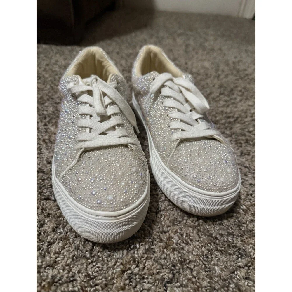 Betsey Johnson Sidny Pearl Rhinestone Platform Sneakers White Women’s Size 8